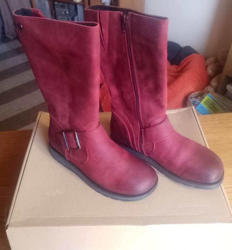 image for As  you can see they are Calf Height Zip up Boots - Never Been Worn - Size - UK 4 (37)