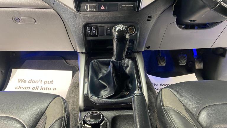 2019 Mitsubishi L200 2.4 DI-D DC Barbarian 4WD Euro 6 4dr PICK UP Diesel Manual