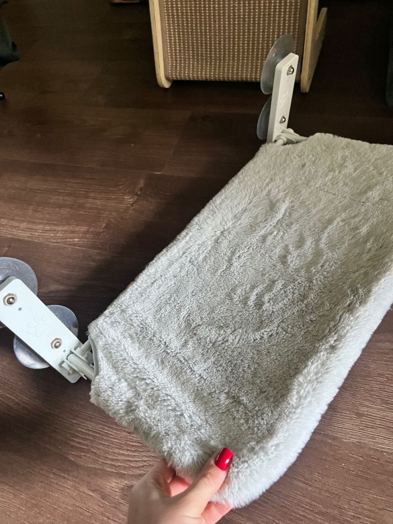 Foldable Cat Window Perch Cordless