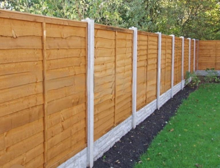 Replacement garden fence 