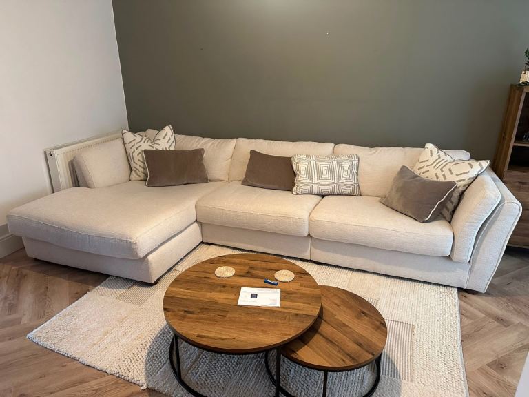 House Beautiful Ada Large Chaise Sofa - Left Hand Facing