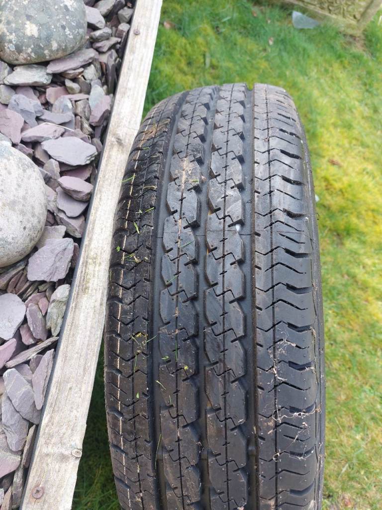 Mercedes sprinter wheel and tyre