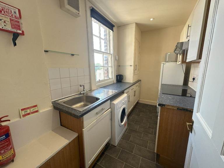 85 Leith Walk 