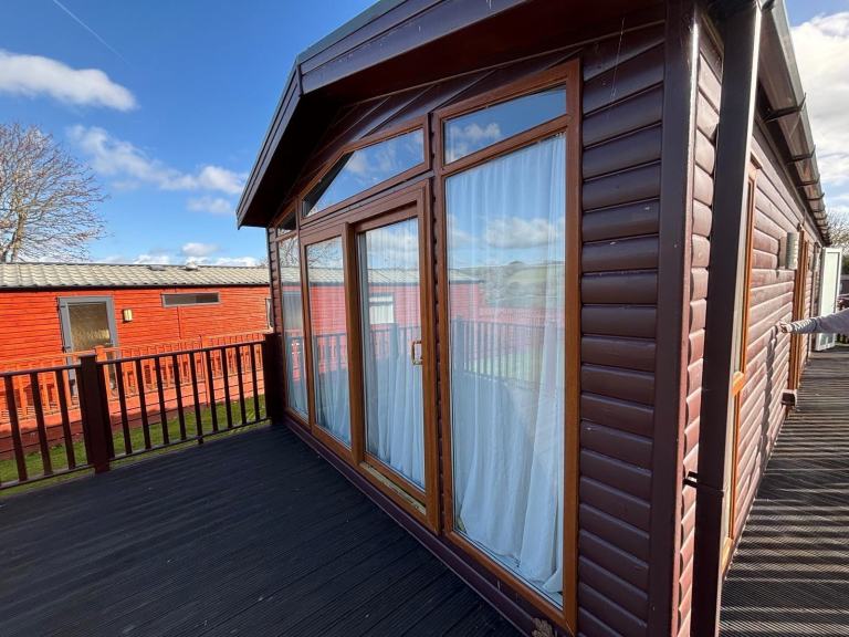 PEMBERTON Monterey 2 BED 40X13ft • SPACIOUS LAYOUT • OFF SITE • LODGE ANNEX