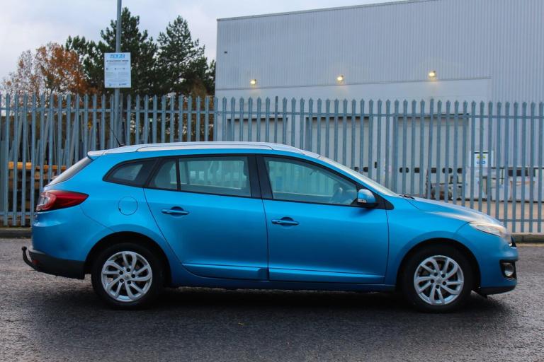 2013 Renault Megane 1.5 dCi 110 Dynamique TomTom 5dr [Start Stop] ESTATE DIESEL Manual