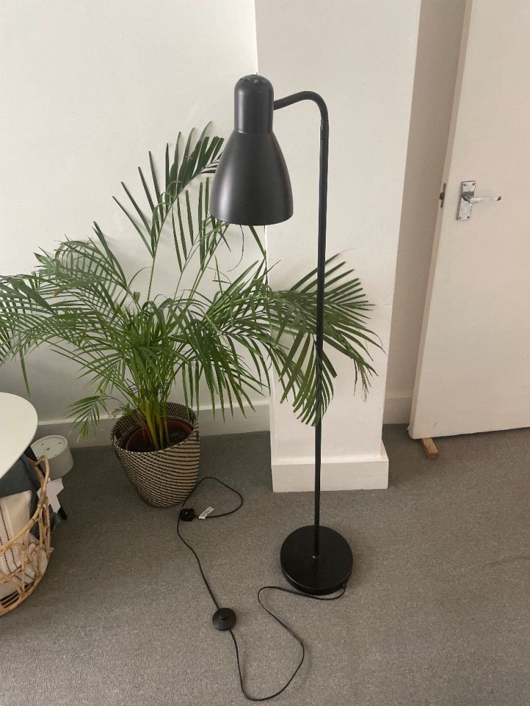 Floor lamp 