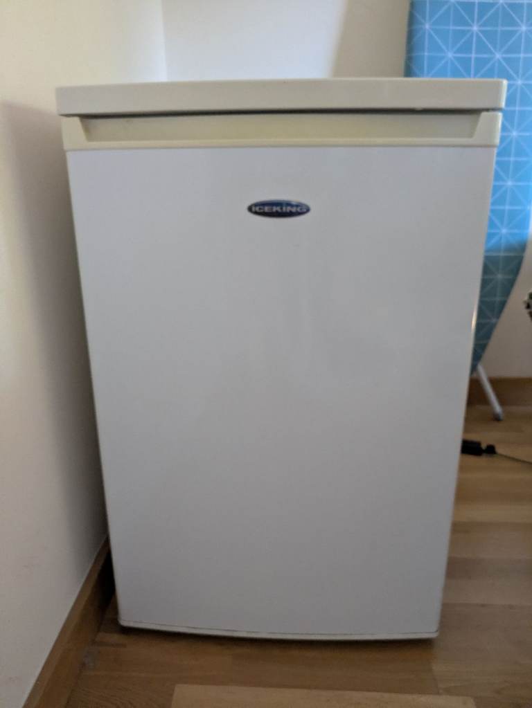 Freestanding freezer FREE