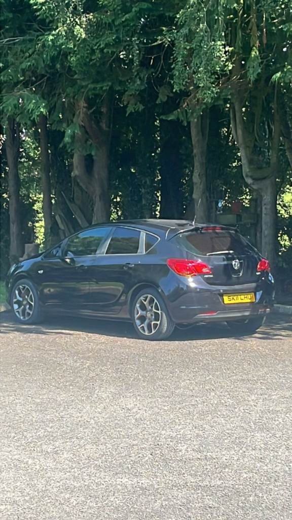 2011 Vauxhall Astra Excite CDTI – Spares or Repair 