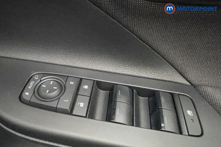 2024 Toyota C-HR 2.0 PHEV Design 5dr CVT HATCHBACK PETROL/ELECTRIC Automatic