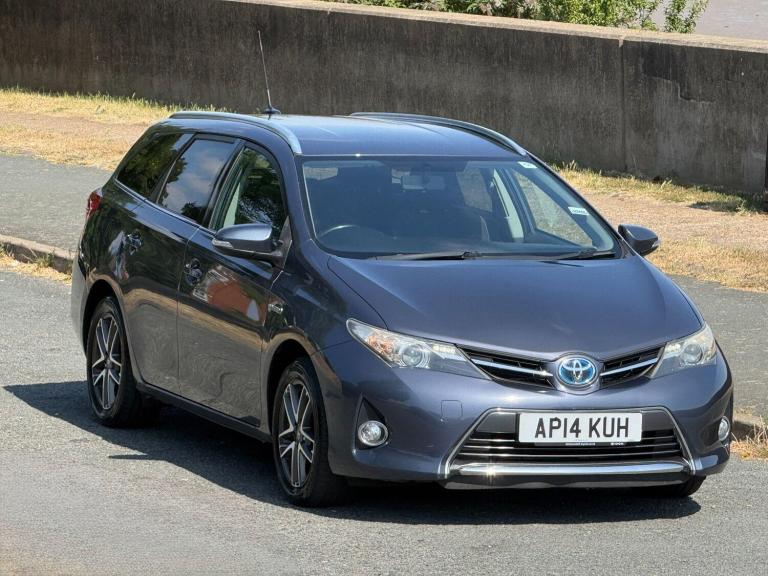 2014 Toyota Auris 1.8 VVT-h Icon+ Touring Sports CVT Euro 5 (s/s) 5dr ESTATE Petrol/Electric Hybr...