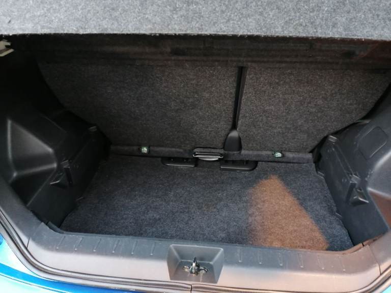 Lovely clean Nissan Note. 