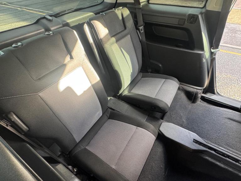 2012 Vauxhall Zafira 1.6 16V Exclusiv Euro 5 5dr MPV Petrol Manual