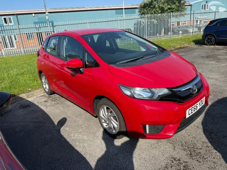 HONDA JAZZ 1.3 i-VTEC SE 2016
