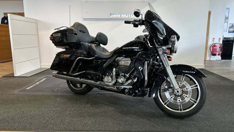 2021 Harley-Davidson Touring Electra Glide FLHTK Vivid Black (21MY) TOURER Petrol Manual