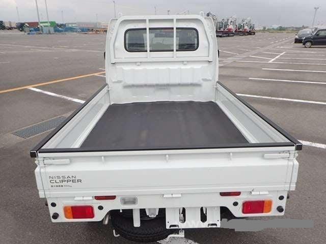 Nissan clipper 660 cc dx 4wd mini pick up only 9 miles japanese import 2024