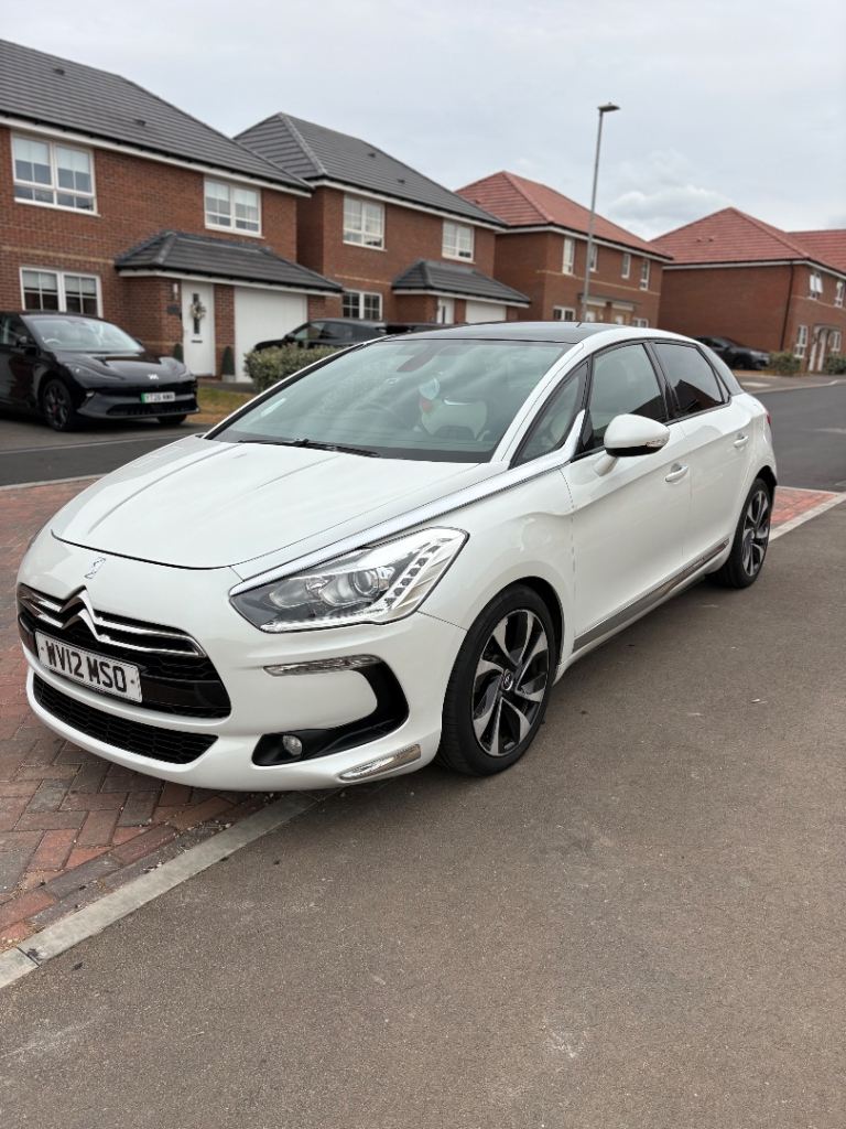 Citroen, DS5, Hatchback, 2012, Other, 1997 (cc), 5 doors