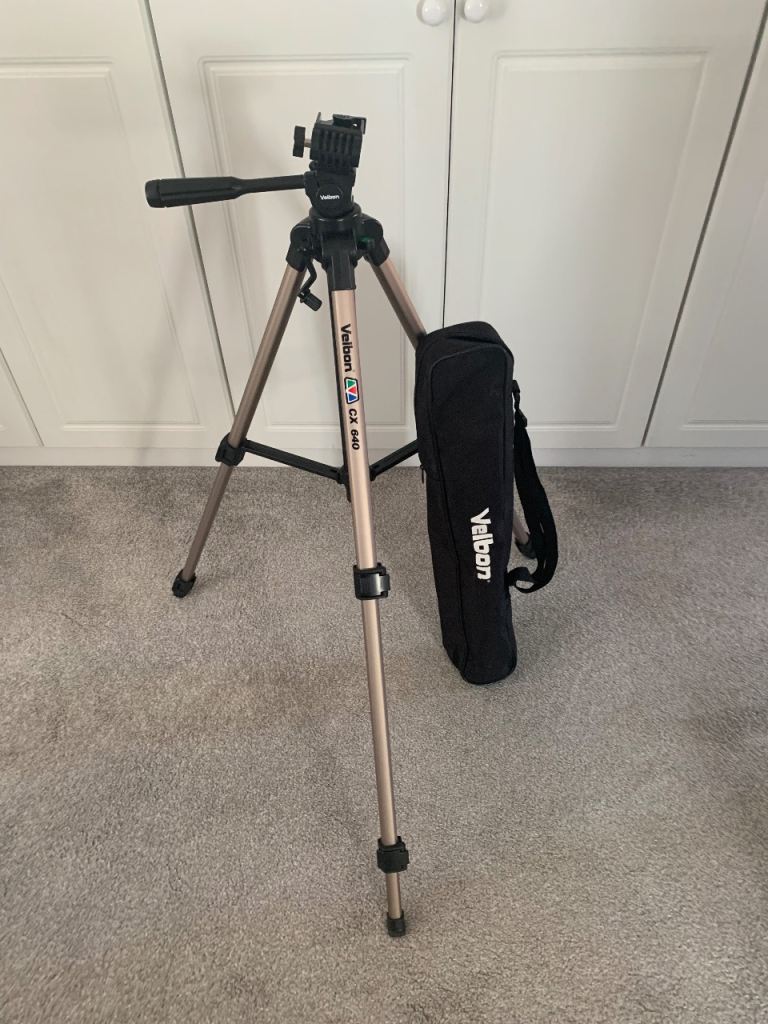 Velbon CX 640 Camera Tripod with Carry Bag – as new never used