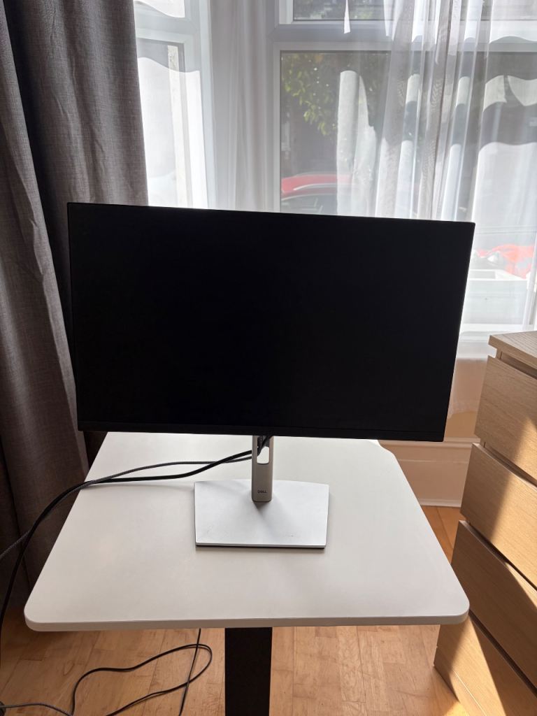 Dell Computer Monitor with Adjustable Stand