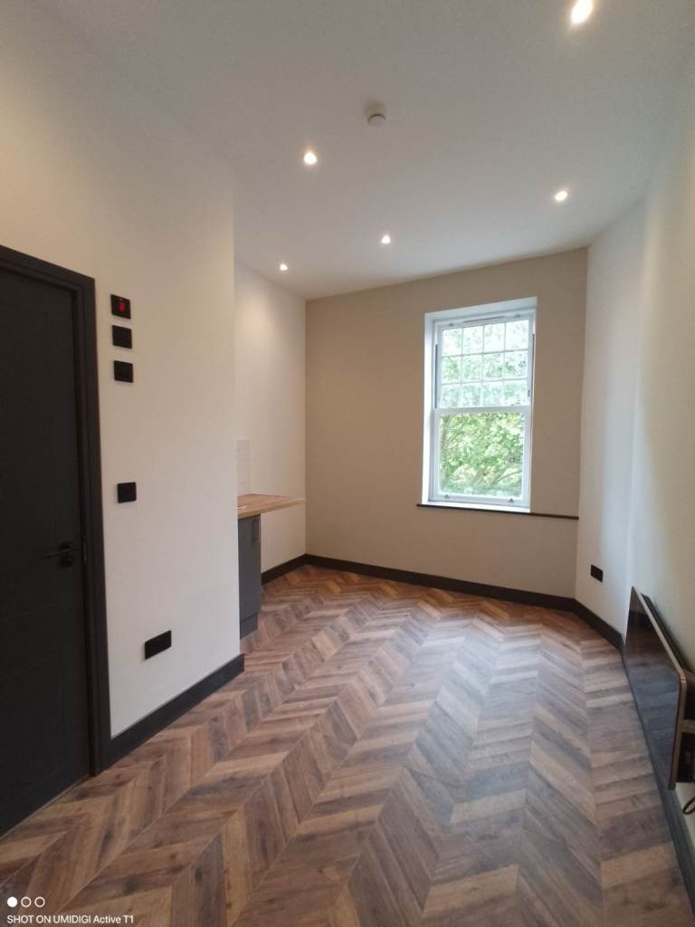 HMO Studio Flat – Wandsworth Area - SW17 7BW – DSS Welcome (35+)