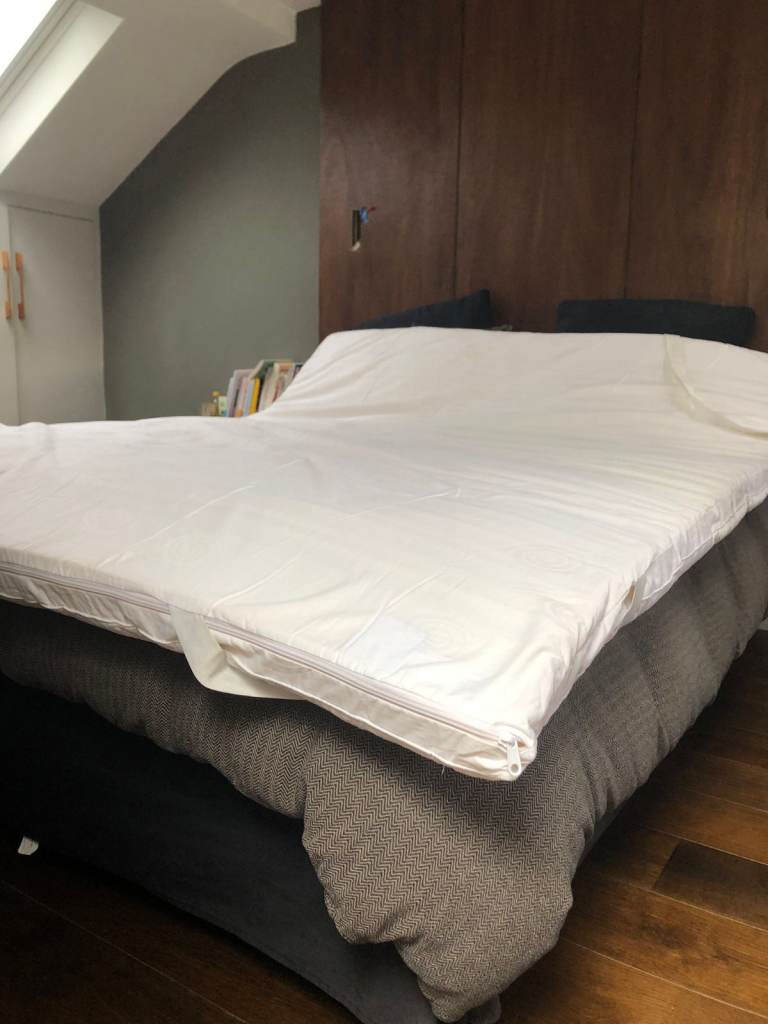 FREE Mattress topper - 150 X 190 cm