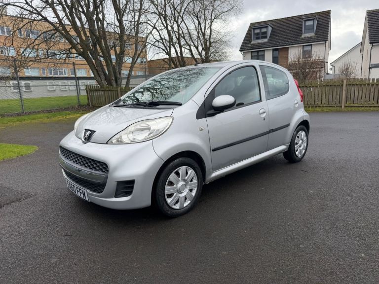 Peugeot 107, 1year mot, 2010, Manual, 998 (cc), 5 doors