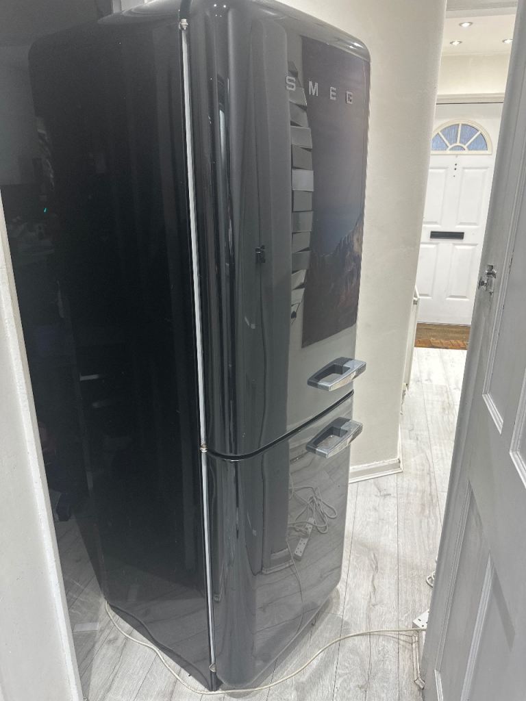 Smeg Black Fridge Freezer 