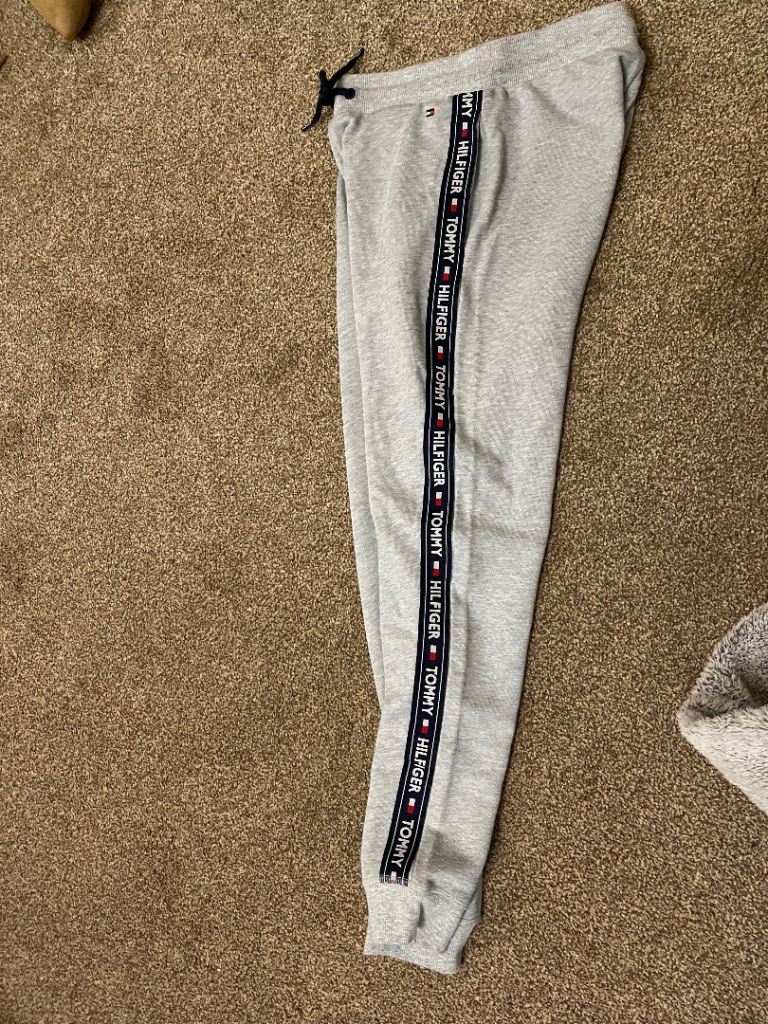 Tommy Hilfiger ladies XS joggers 