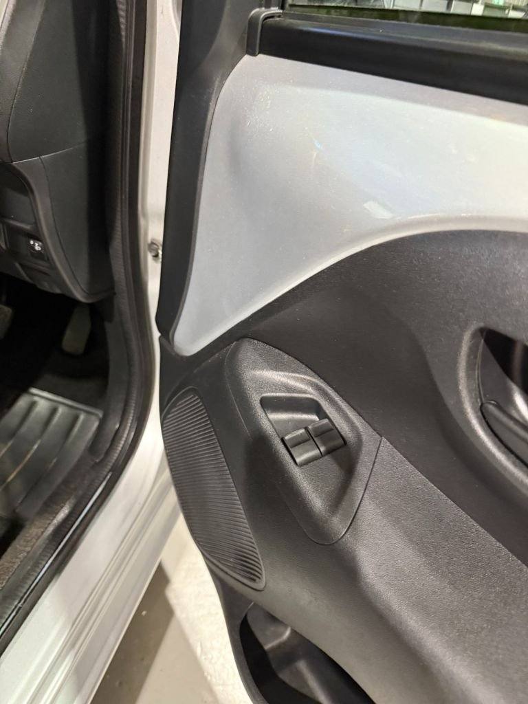 2016 Citroen C1 1.0 VTi Feel 5dr HATCHBACK PETROL Manual