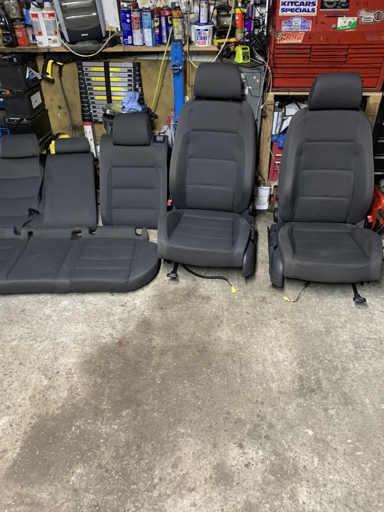 Golf seats