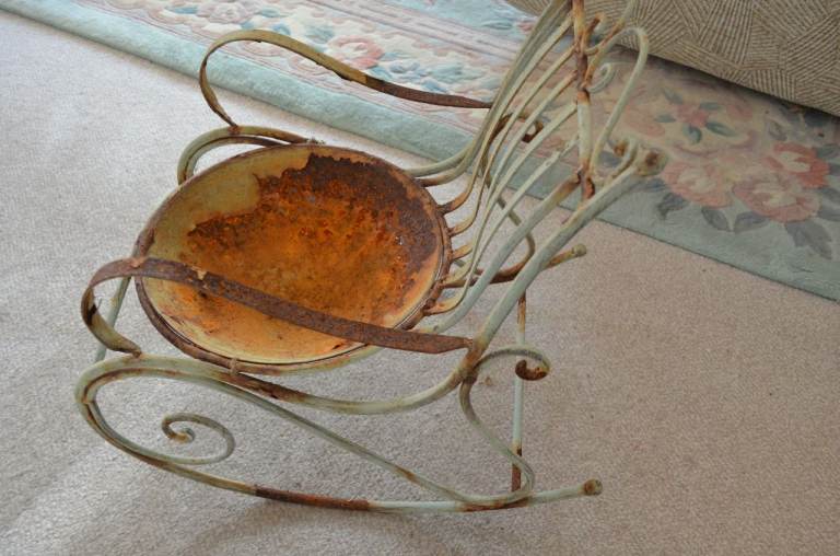 Rustic Metal Rocking Chair BIRD BATH – Distressed Look 19" H
