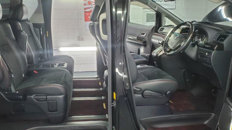  Toyota vellfire golden eyes II 3.5cc auto sunroofs 7 seats only 39k miles 2014