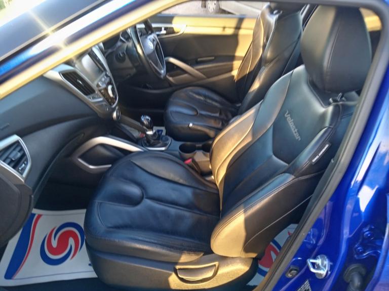 2012 Hyundai Veloster 1.6 GDi Sport TOP CONDITION NO DENTS NO SCRATCHES CAN SECURE 24/7 ON NET  C...