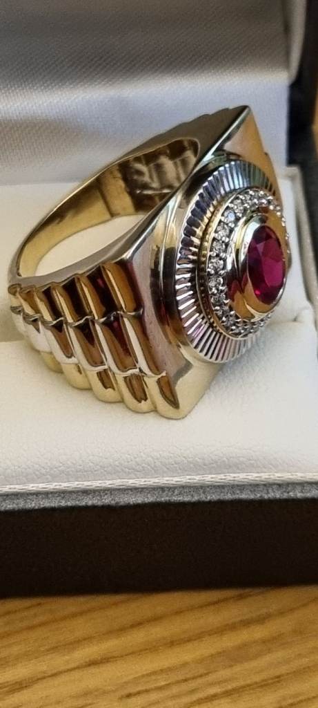 Mens solid 9ct Gold one off ring 