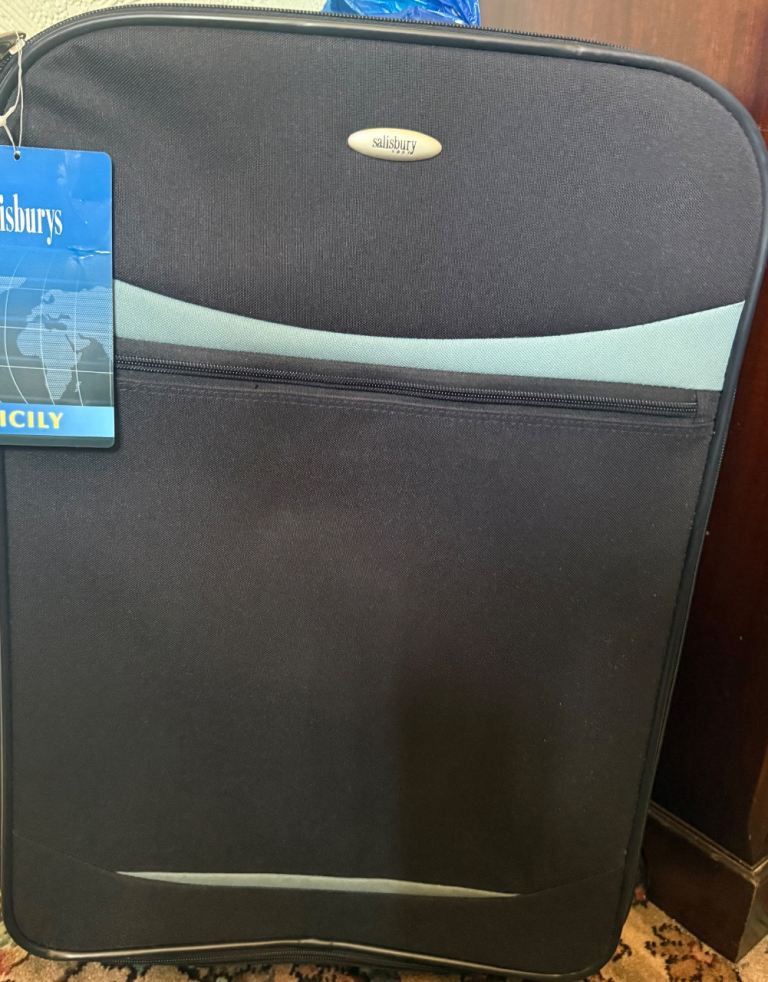 Large Suitcase For Sale (New) 