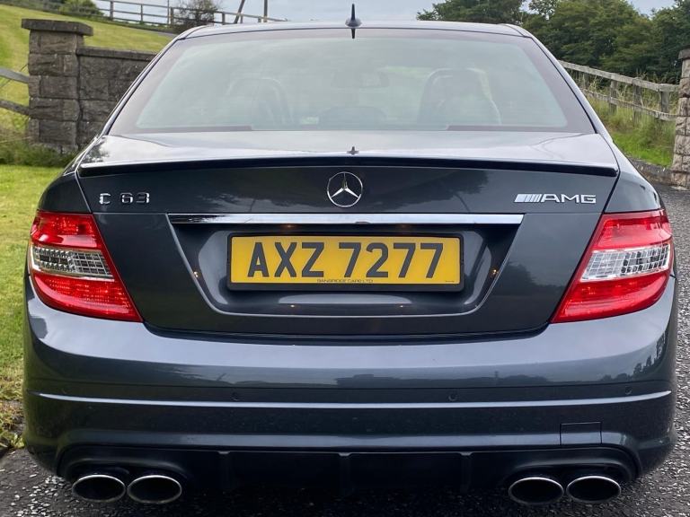 2010 Mercedes-Benz C63 AMG AUTO