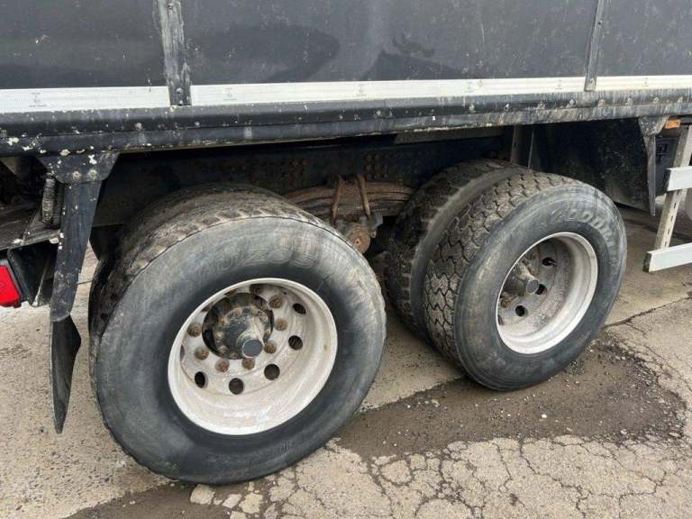 2013 SCANIA P400 8X4 TIPPER