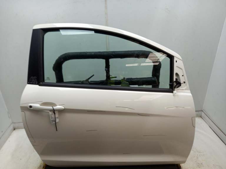 Ford Ka Right Front Door O/S 2008-2016 White 3 Door Unknown