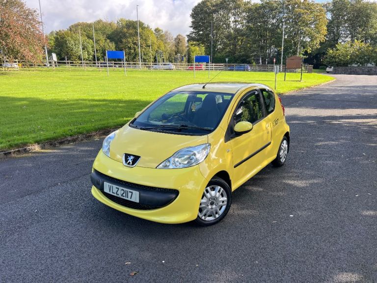 Automatic Peugeot, 107, Hatchback, 2008, 998 (cc), 3 doors