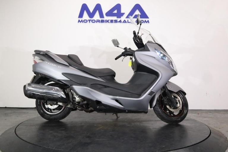 SUZUKI BURGMAN 400 2014 AN400
