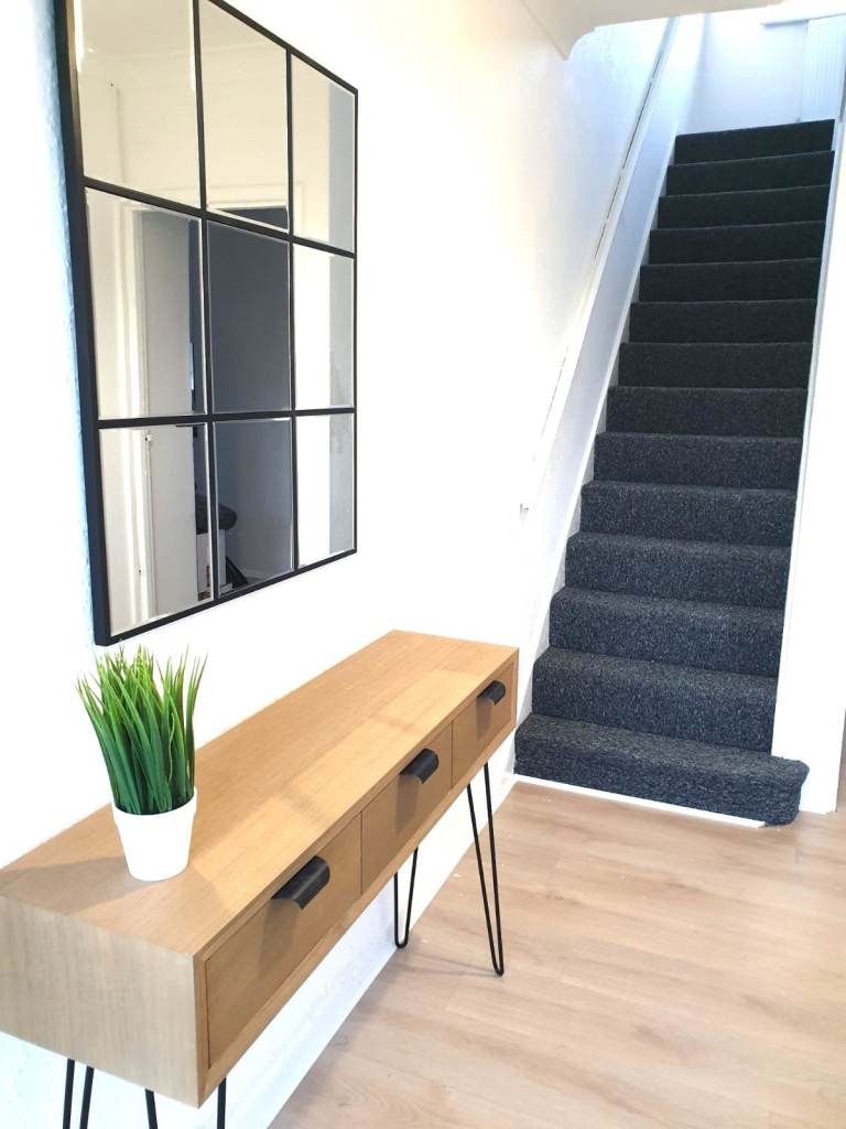 Beautiful 3 Bedroom House to Rent - Carpenders Park Station - Furnished/Unfurnished