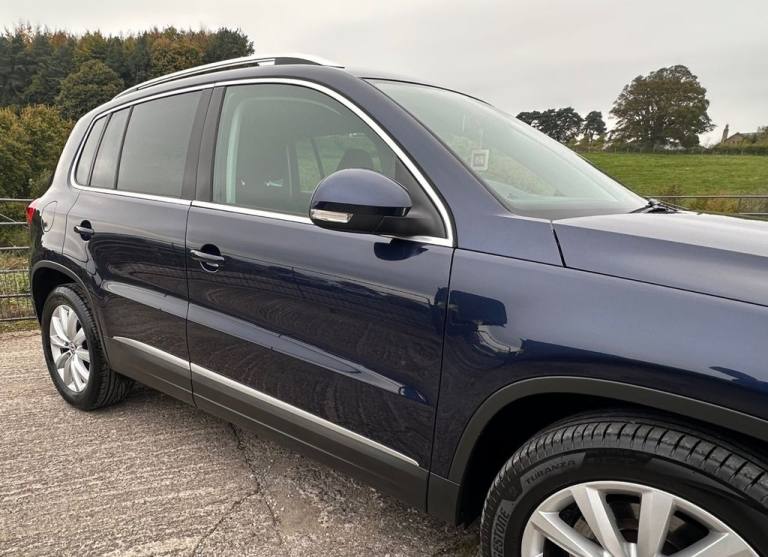 2014 Volkswagen Tiguan 2.0 TDI BlueMotion Tech Match SUV 5dr Diesel Manual 2WD Euro 5 (s/s) (140 ...