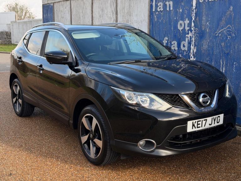 2017 Nissan Qashqai 1.6 dCi N-Connecta 5dr HATCHBACK DIESEL Manual