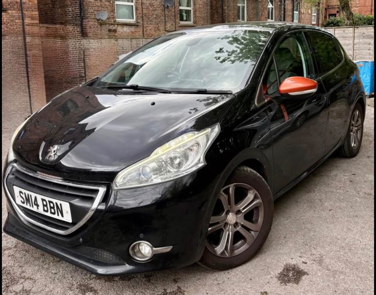 Peugeot, 208, Hatchback, 2014, Manual, 1560 (cc), 5 doors