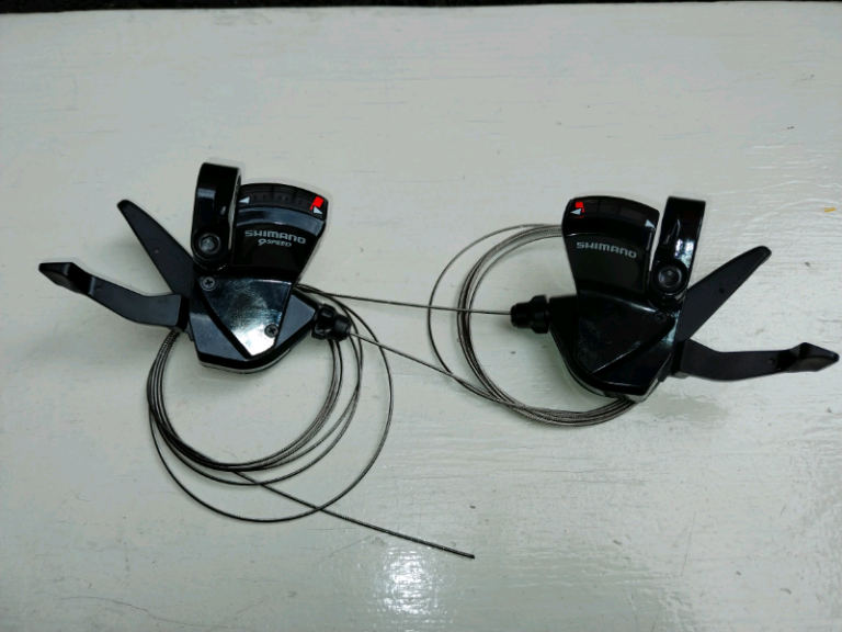 Shimano SL-R 440 /441 9 Speed Shifter Set. 27 Speed. 