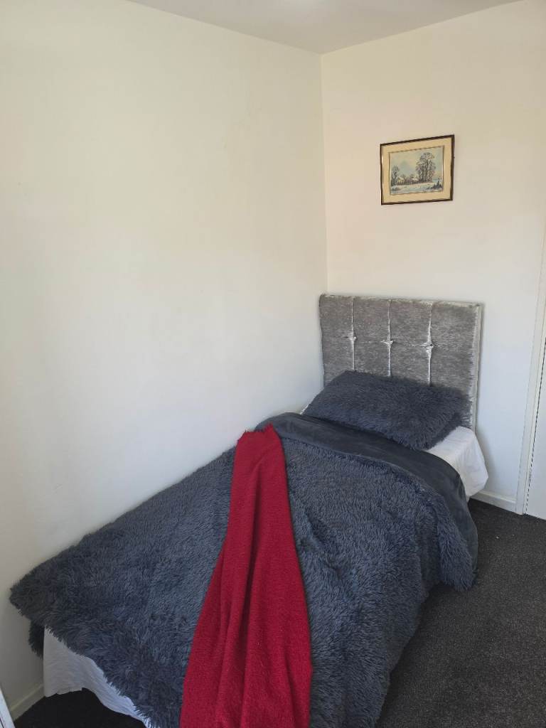 🏠 **Single Room available for Rent in NG8**   !_ ✨