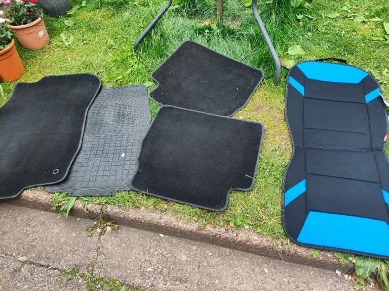 Car Seat Covers and Floor Mats - Good Condition
