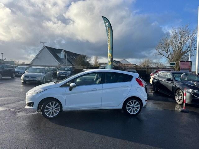 2016 Ford Fiesta 1.0 EcoBoost 125 Titanium 5dr HATCHBACK PETROL Manual