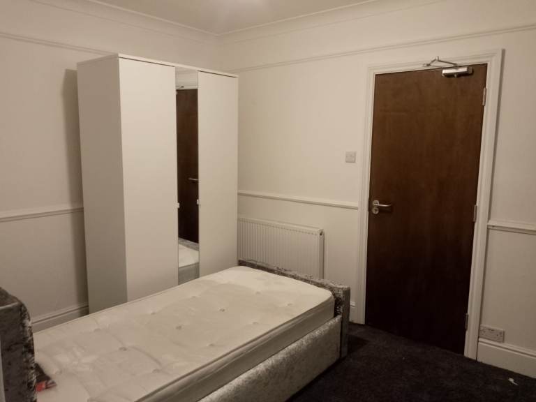 Room to rent in a shared house in Stafford City - *Bills Included