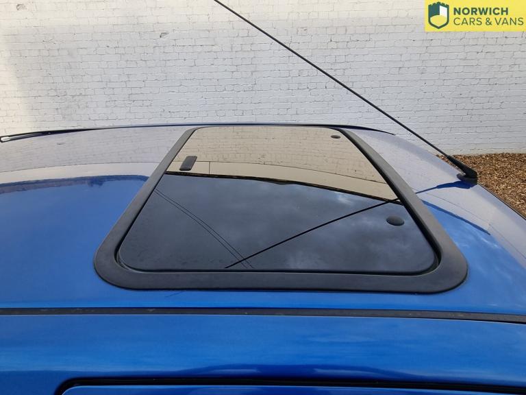 PEUGEOT 106 1.1 Independence Limited Edition 2002