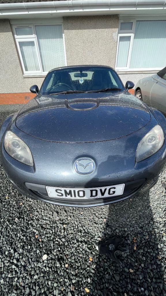 Mazda mx5 convertible 